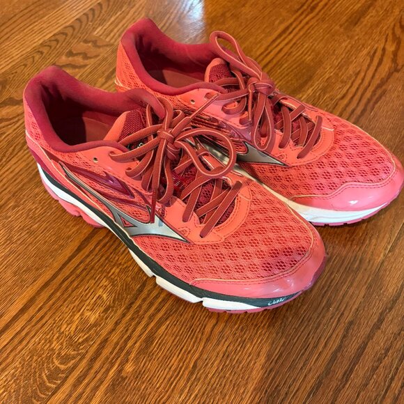 Women's Mizuno Wave Inspire 12 running shoe - Picture 1 of 4